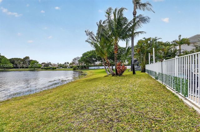 7753 Cedar Hurst Ct, Lake Worth, FL 33467