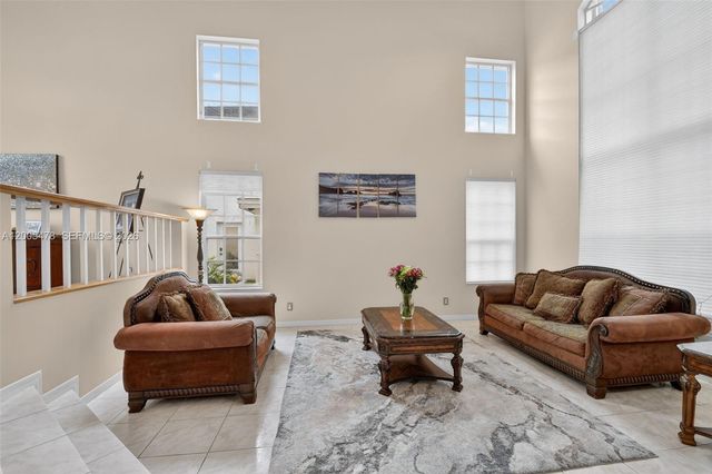 7753 Cedar Hurst Ct, Lake Worth, FL 33467