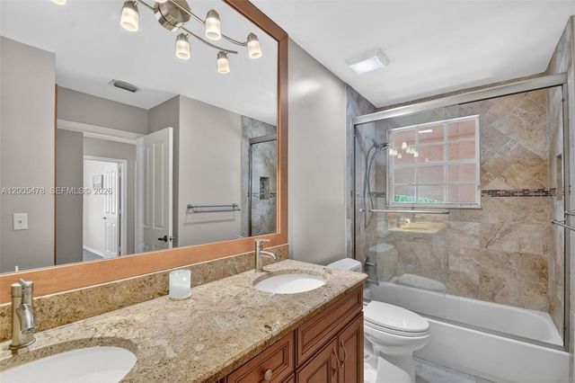 7753 Cedar Hurst Ct, Lake Worth, FL 33467