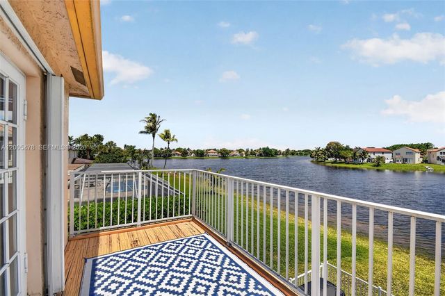 7753 Cedar Hurst Ct, Lake Worth, FL 33467