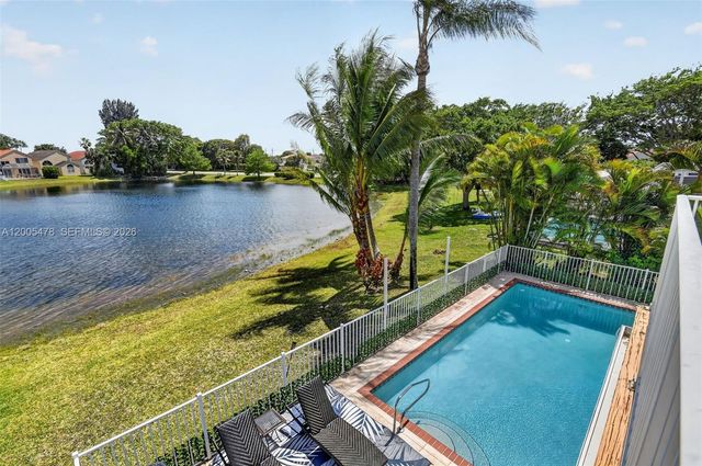 7753 Cedar Hurst Ct, Lake Worth, FL 33467