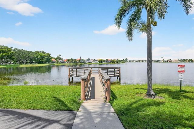 7753 Cedar Hurst Ct, Lake Worth, FL 33467