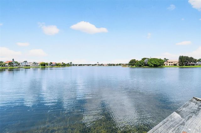 7753 Cedar Hurst Ct, Lake Worth, FL 33467