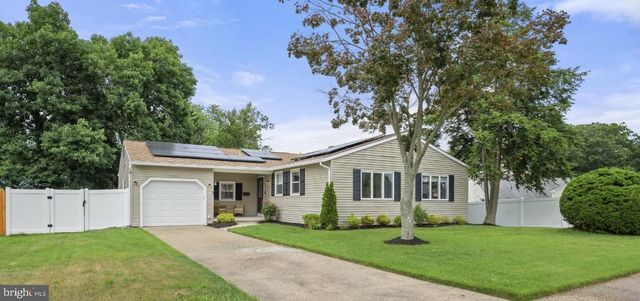 1 HAMILTON DR, Clementon, NJ 08021