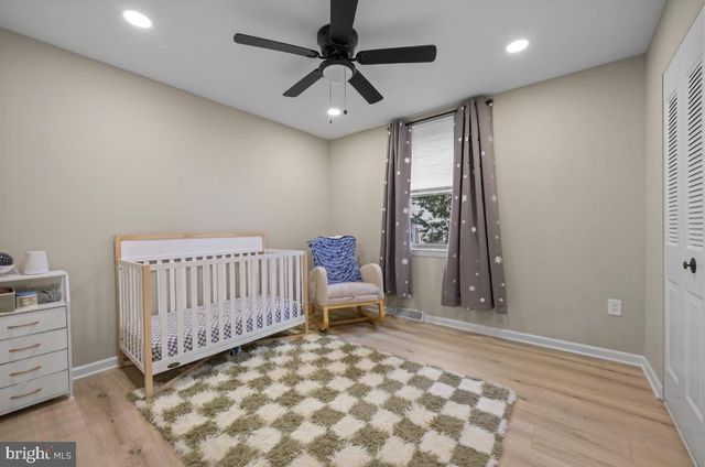1 HAMILTON DR, Clementon, NJ 08021