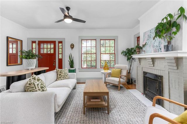 949 Hutton Street, Winston-salem, NC 27101