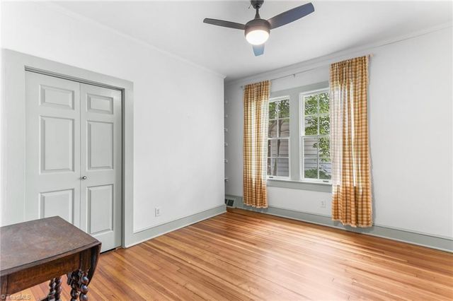 949 Hutton Street, Winston-salem, NC 27101