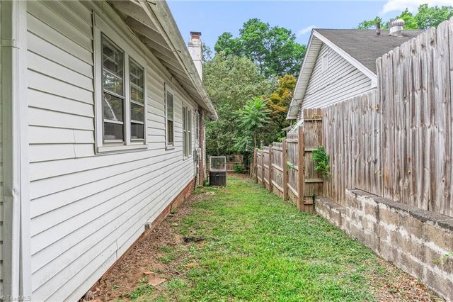 949 Hutton Street, Winston-salem, NC 27101