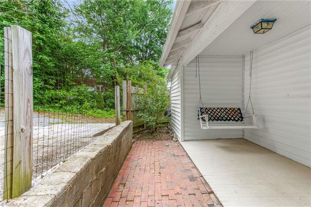 949 Hutton Street, Winston-salem, NC 27101