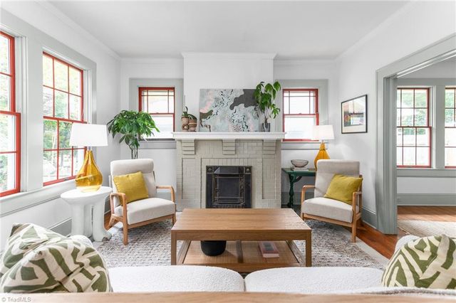 949 Hutton Street, Winston-salem, NC 27101