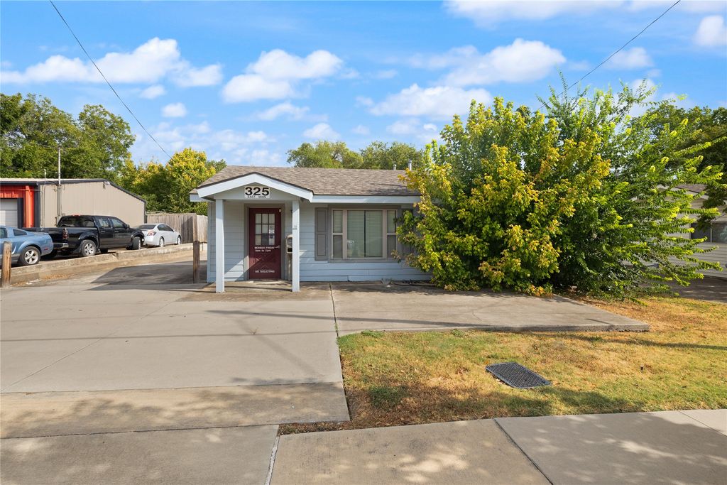 325 & 331 E Main Street, Lewisville, TX 75057 — photo 5