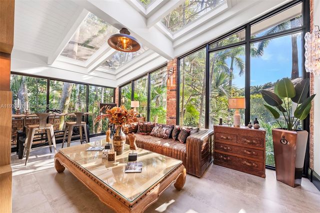 980 Belle Meade Island Dr, Miami, FL 33138