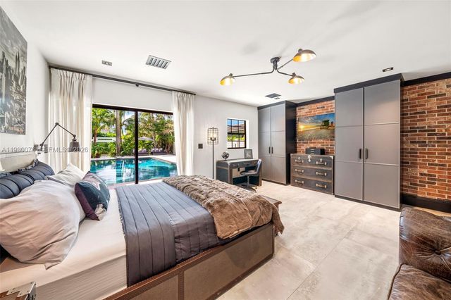 980 Belle Meade Island Dr, Miami, FL 33138