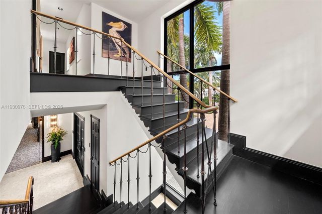 980 Belle Meade Island Dr, Miami, FL 33138