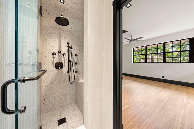 980 Belle Meade Island Dr, Miami, FL 33138