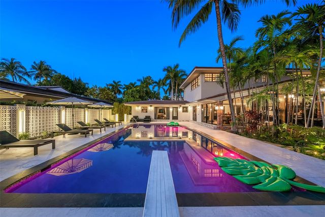 980 Belle Meade Island Dr, Miami, FL 33138