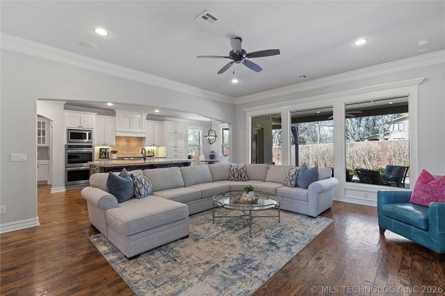 5104 W Birmingham Street, Broken Arrow, OK 74011