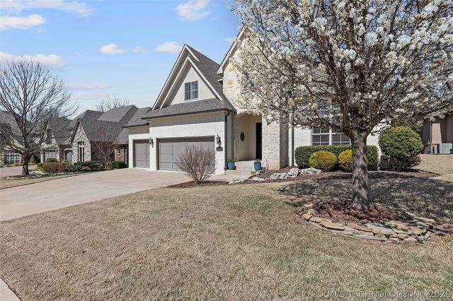 5104 W Birmingham Street, Broken Arrow, OK 74011