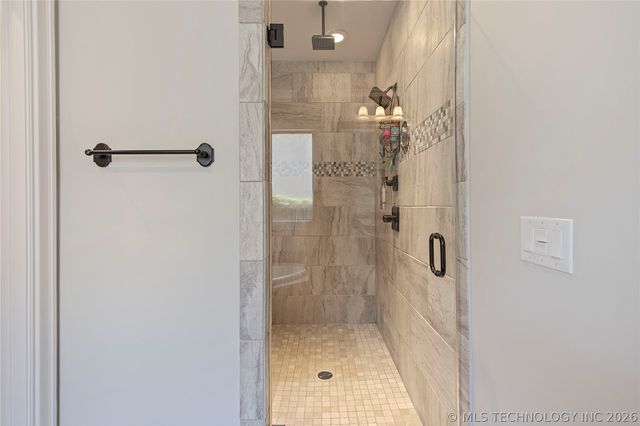 5104 W Birmingham Street, Broken Arrow, OK 74011