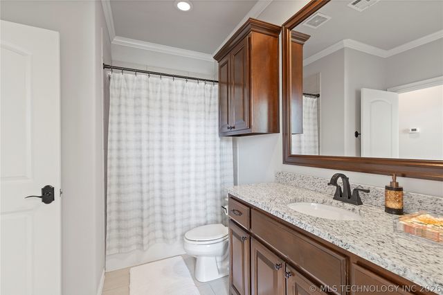 5104 W Birmingham Street, Broken Arrow, OK 74011