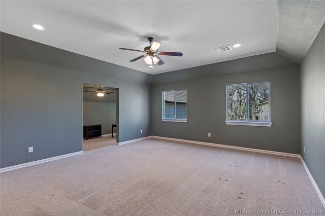 5104 W Birmingham Street, Broken Arrow, OK 74011