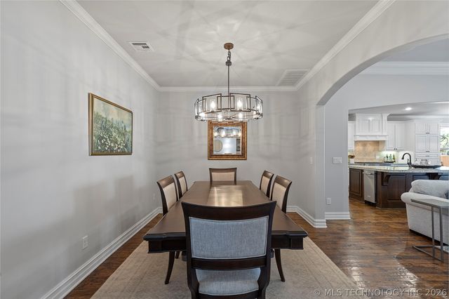 5104 W Birmingham Street, Broken Arrow, OK 74011