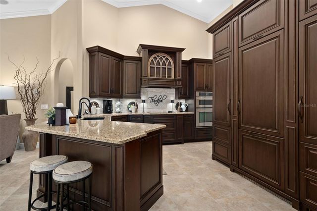 929 RIDGESIDE COURT, Apopka, FL 32712