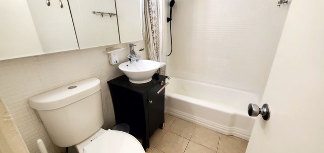 4800 S Chicago Beach Drive 2708S, Chicago, IL 60615