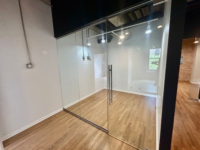 1327 W Washington Boulevard 2BC, Chicago, IL 60607