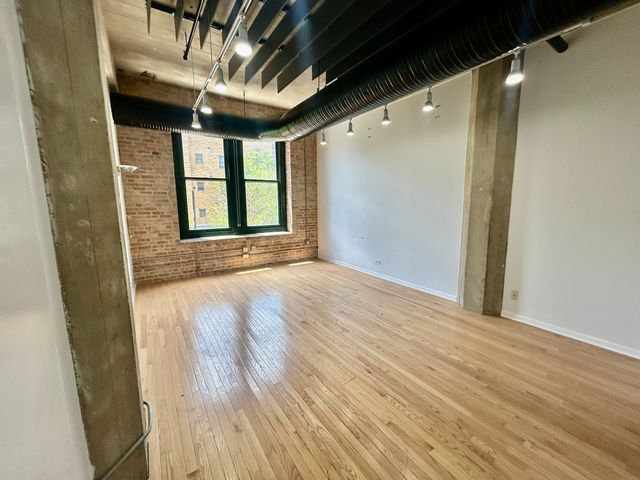 1327 W Washington Boulevard 2BC, Chicago, IL 60607