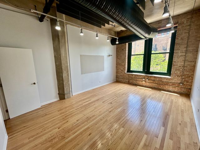 1327 W Washington Boulevard 2BC, Chicago, IL 60607