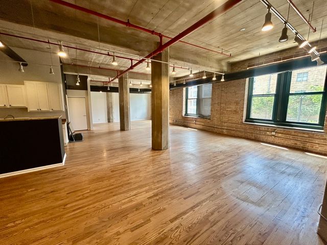 1327 W Washington Boulevard 2BC, Chicago, IL 60607