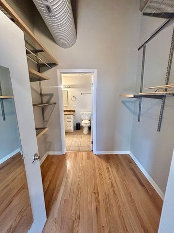 1327 W Washington Boulevard 2BC, Chicago, IL 60607