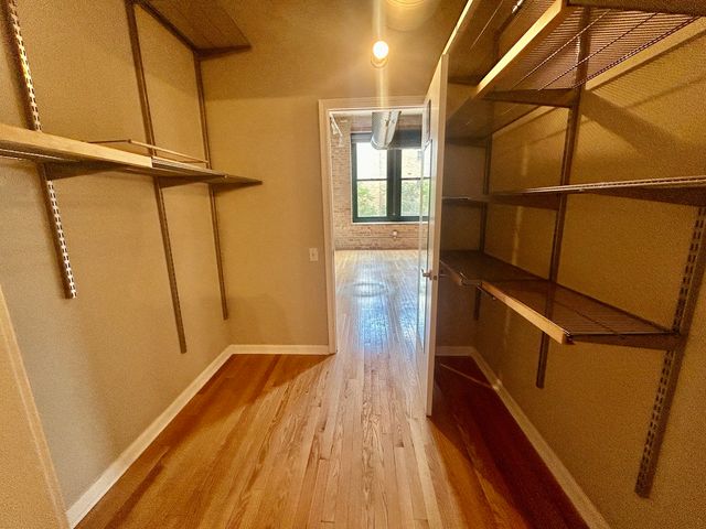 1327 W Washington Boulevard 2BC, Chicago, IL 60607