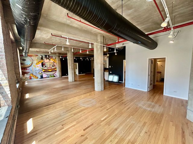 1327 W Washington Boulevard 2BC, Chicago, IL 60607