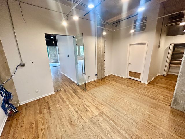1327 W Washington Boulevard 2BC, Chicago, IL 60607