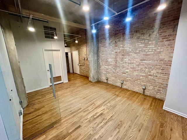 1327 W Washington Boulevard 2BC, Chicago, IL 60607