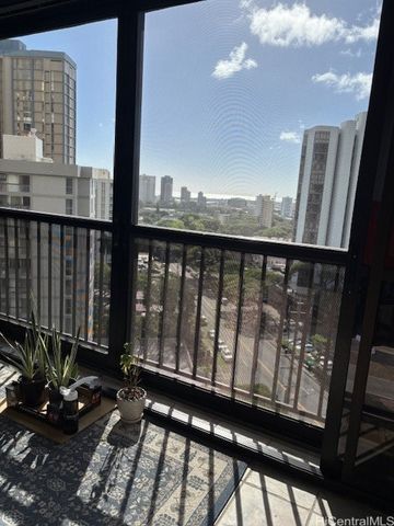 2101 Nuuanu Avenue I904, Honolulu, HI 96817