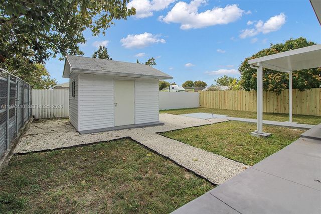 11740 SW 182nd Ter 1, Miami, FL 33177