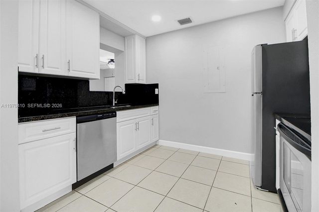 11740 SW 182nd Ter 1, Miami, FL 33177