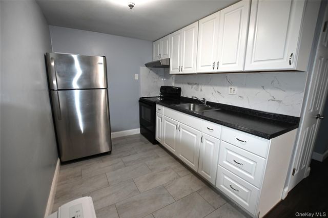 1805 Parr Lake Drive 18E, Newburgh, NY 12550