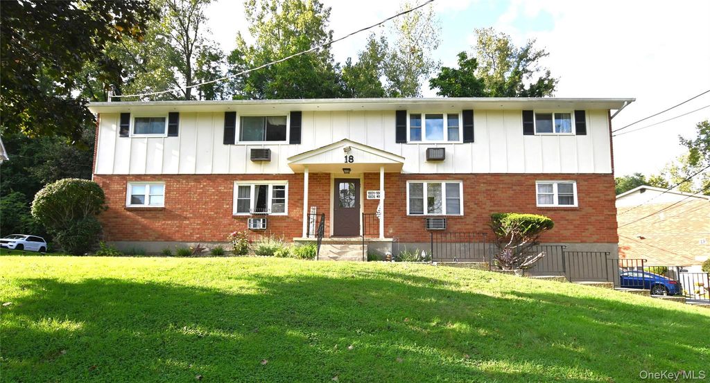 1805 Parr Lake Drive 18E, Newburgh, NY 12550