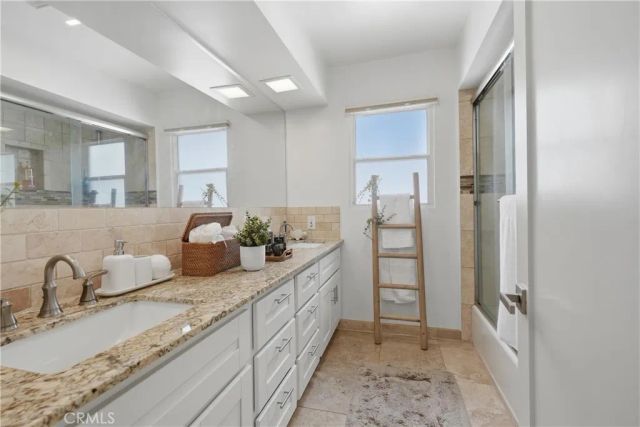 10335 Orton, Los Angeles, CA 90064