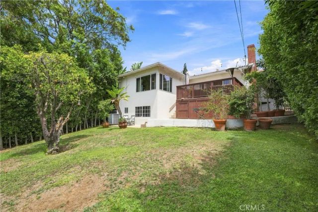 10335 Orton, Los Angeles, CA 90064