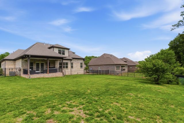 101 Corbin Ct, Nolensville, TN 37135