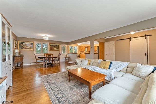 2 Mountain View Rd, Readington Twp., NJ 08889