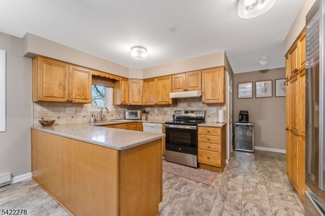 2 Mountain View Rd, Readington Twp., NJ 08889