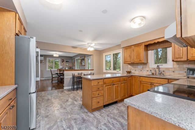 2 Mountain View Rd, Readington Twp., NJ 08889
