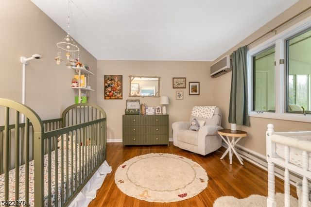 2 Mountain View Rd, Readington Twp., NJ 08889