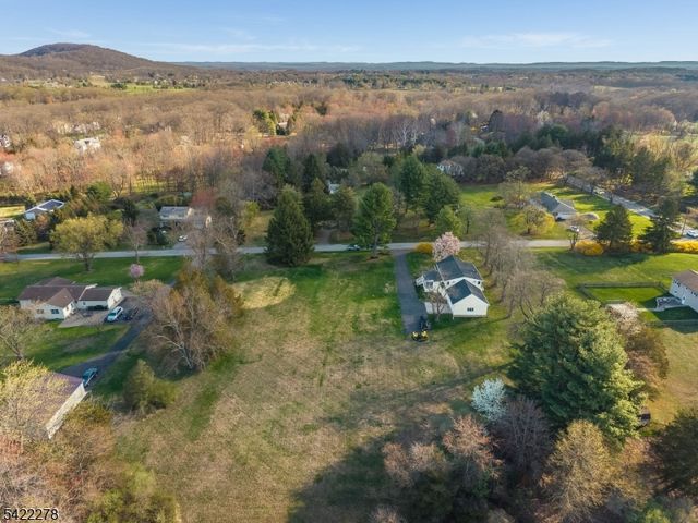 2 Mountain View Rd, Readington Twp., NJ 08889